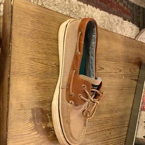 Sperry topsiders